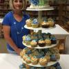 For Teacher's Appreciation Day, I made hydrangea decorated cup cakes and a hydrangea pina colada cake. 